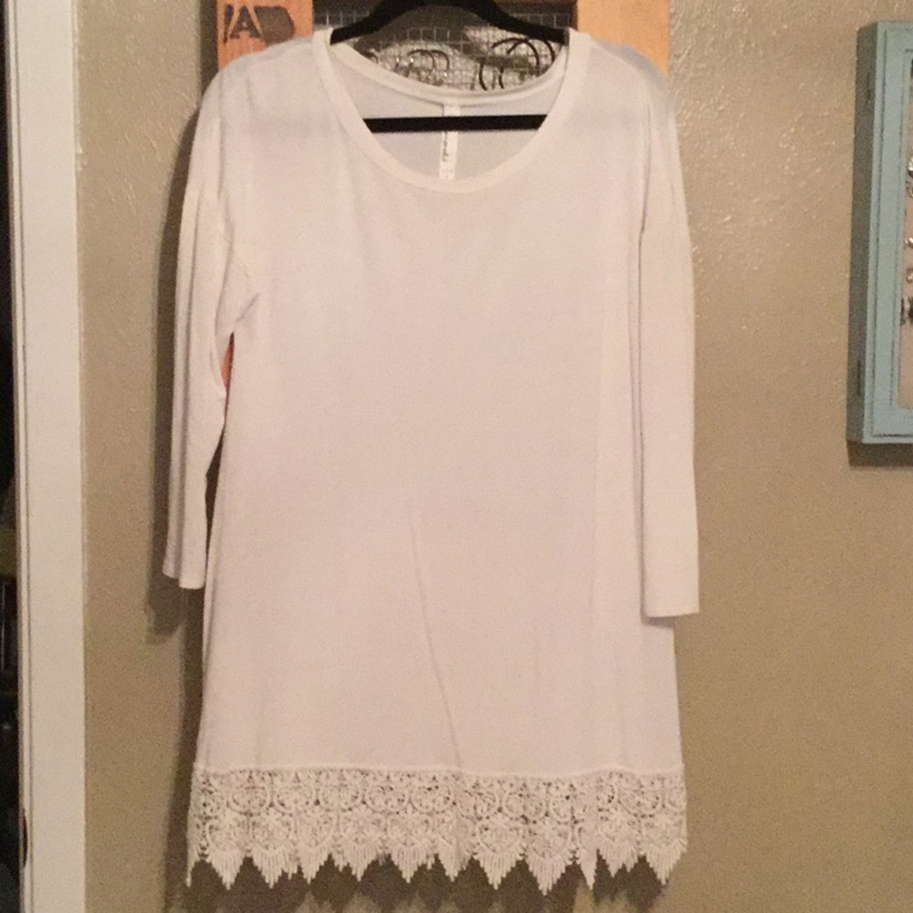 Simple white quarter length sleeve dress        #138
